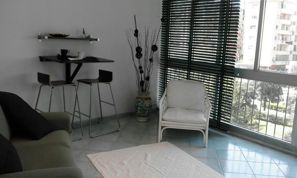B&B Italia Napoli Bagian luar foto