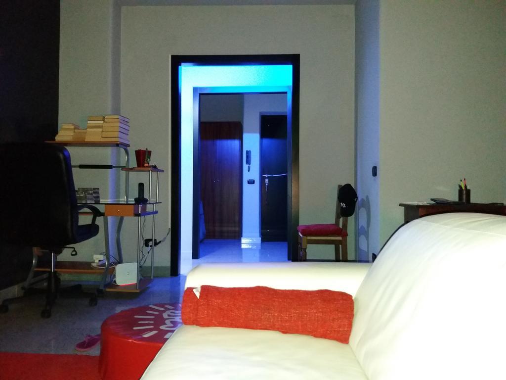 B&B Italia Napoli Bagian luar foto