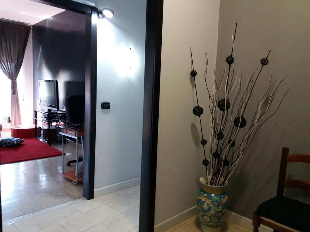 B&B Italia Napoli Bagian luar foto